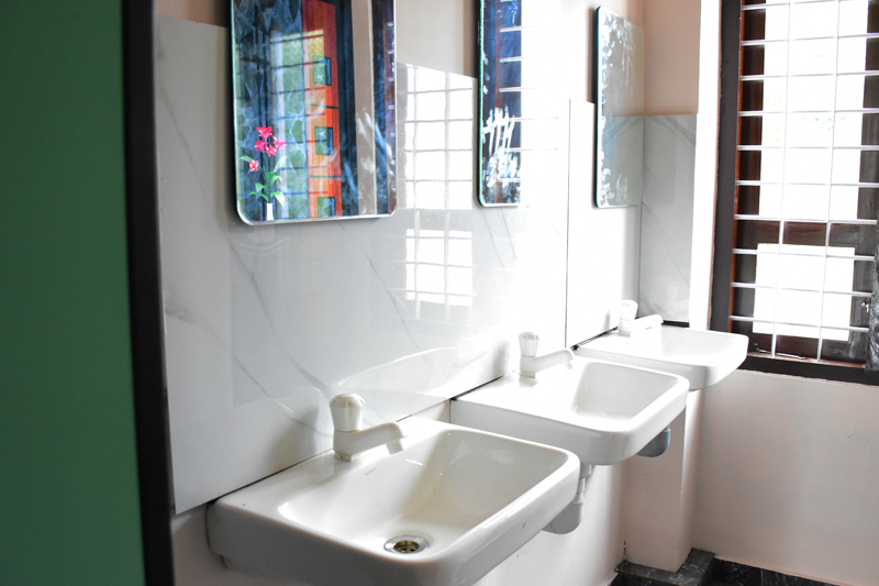 rooms available near me in kalavoor